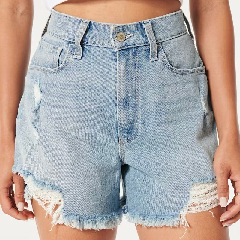 Short jeans con rasgado