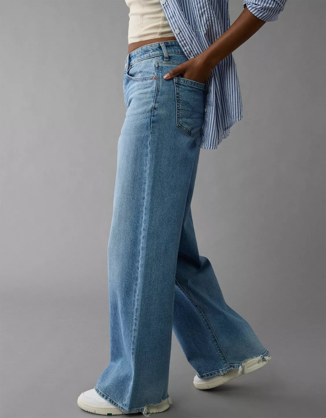 Strigid Super High-Waisted Ultra Wide-Leg Jean