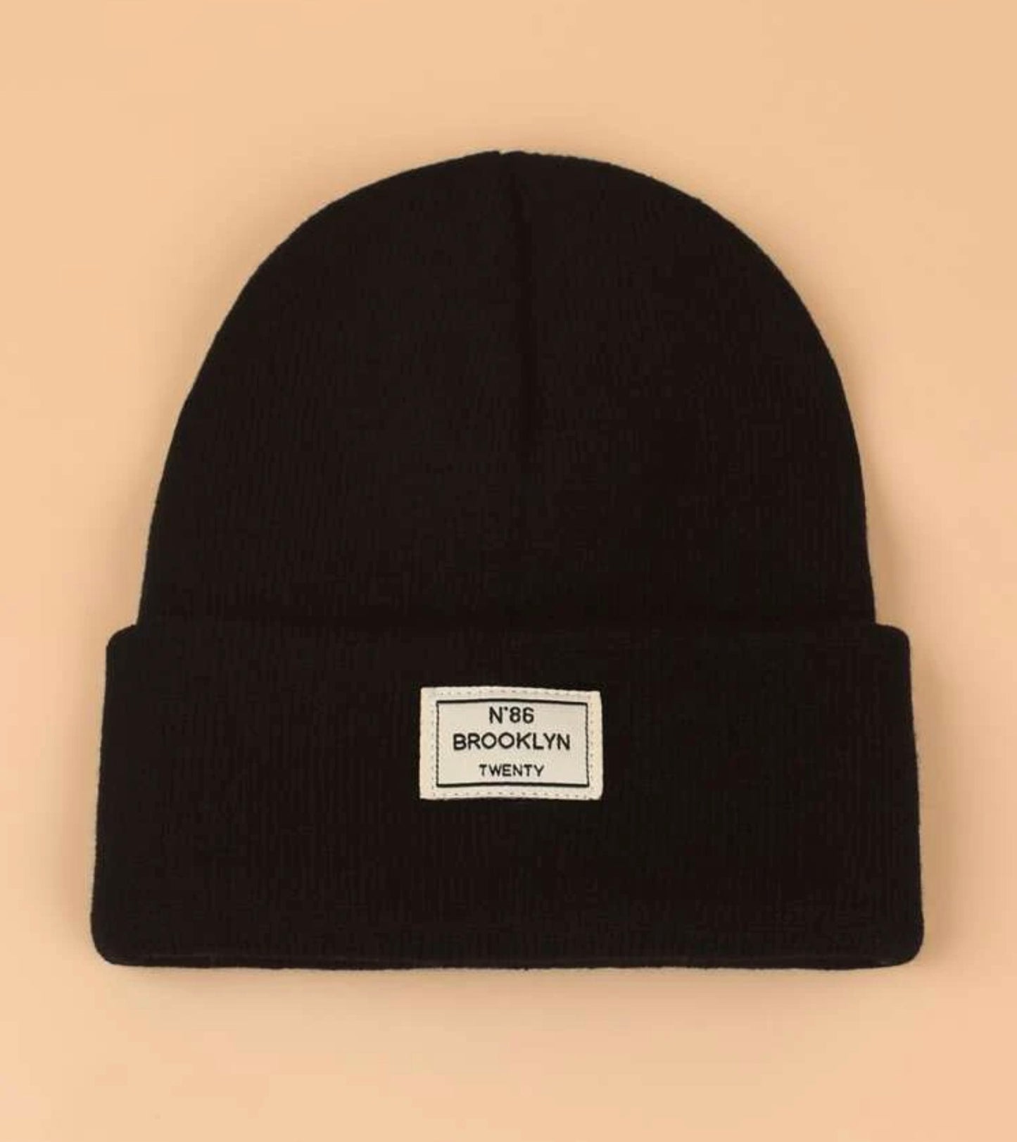 Gorro con etiqueta